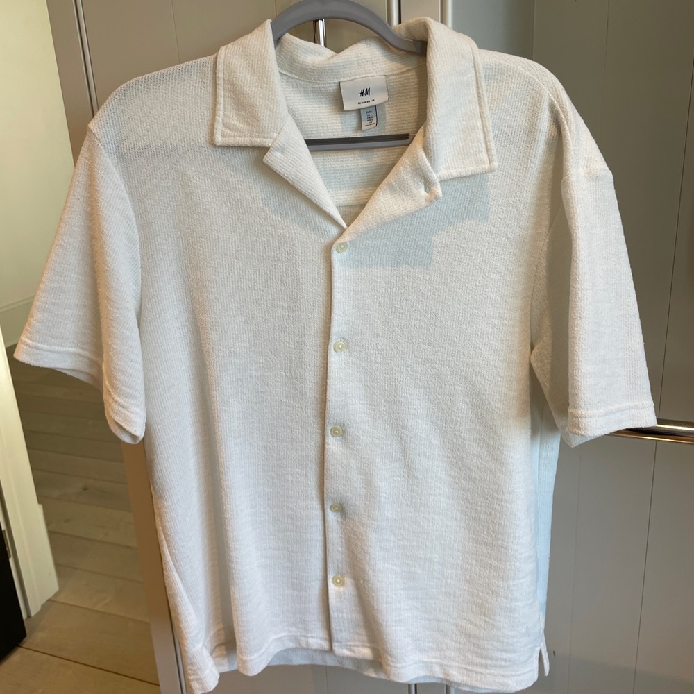 H&M Men's Casual White Button Down Shirt